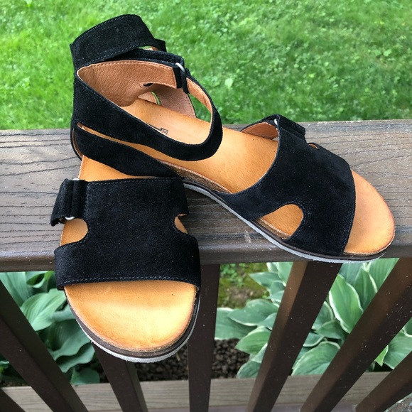 🖤 Miz Mooz Camilla Suede Ankle Strap Sandal 🖤 - Picture 12 of 13